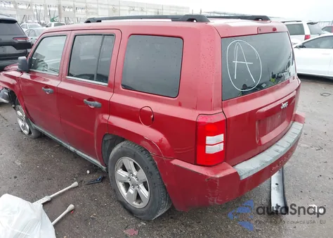 2008 Jeep Patriot Sport z USA, uszkodzony, nr VIN 1J8FT28058D798106